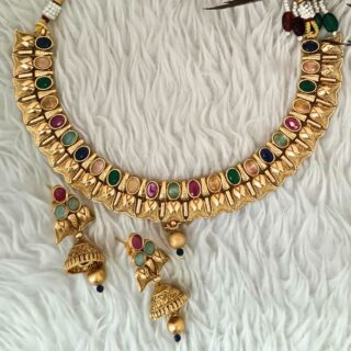 Multi Colour Gold Plated Necklace With Matching Earrings (SG30725)