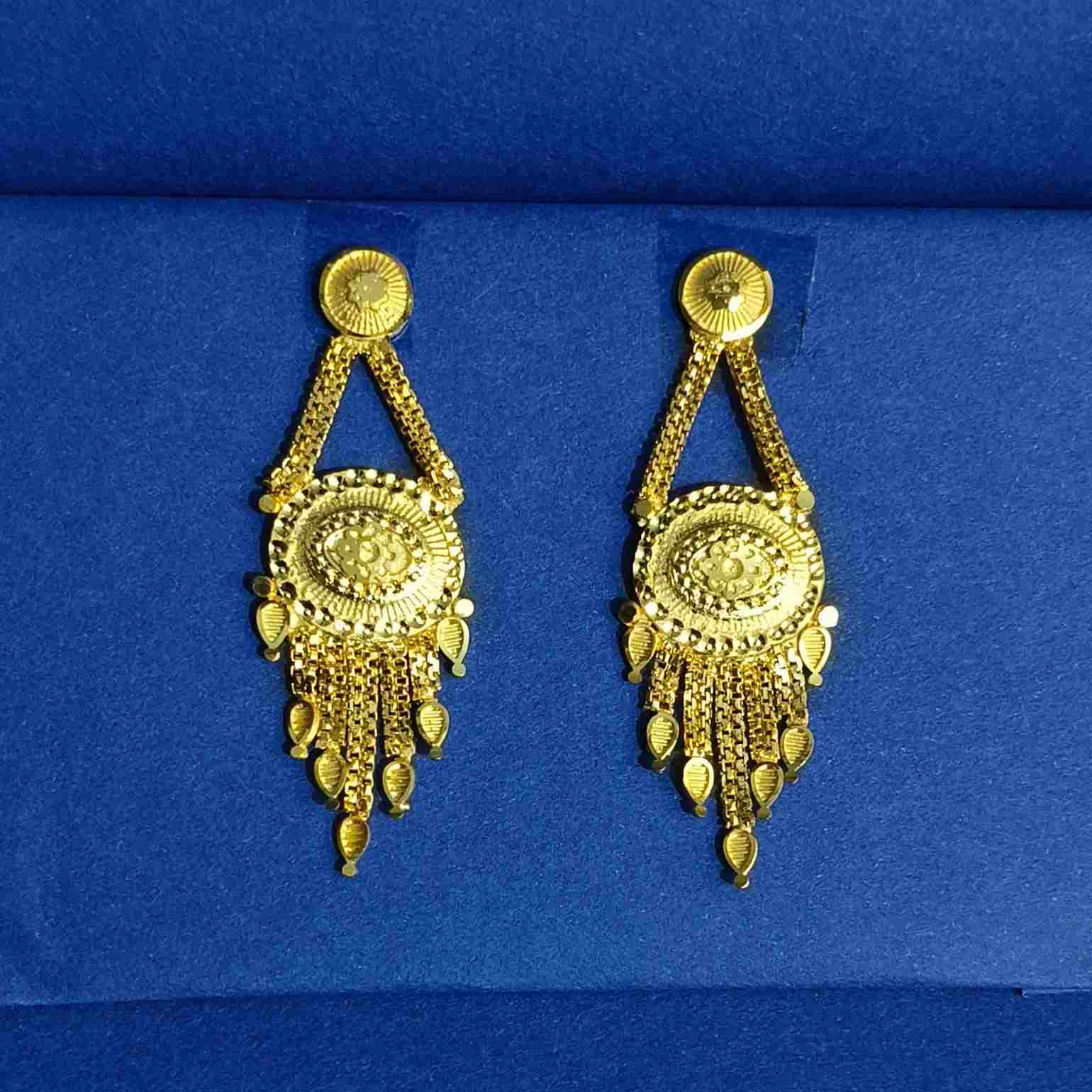 Gold Plated Antique Flower Cut Long Rani Haar With Matching Earrings (SG251015) - Image 2