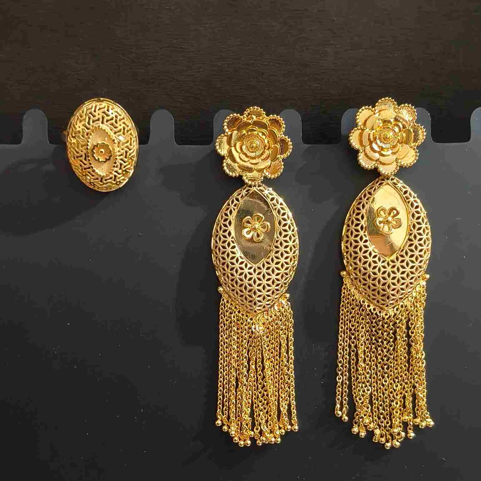 Gold Plated Flower Double Layer Unique Rani Haar With Matching Earrings (SG252030) - Image 3