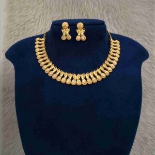 Real Gold Plated Copper Base Lightweight Antique Necklace Set With Matching Earrings (SG25980)