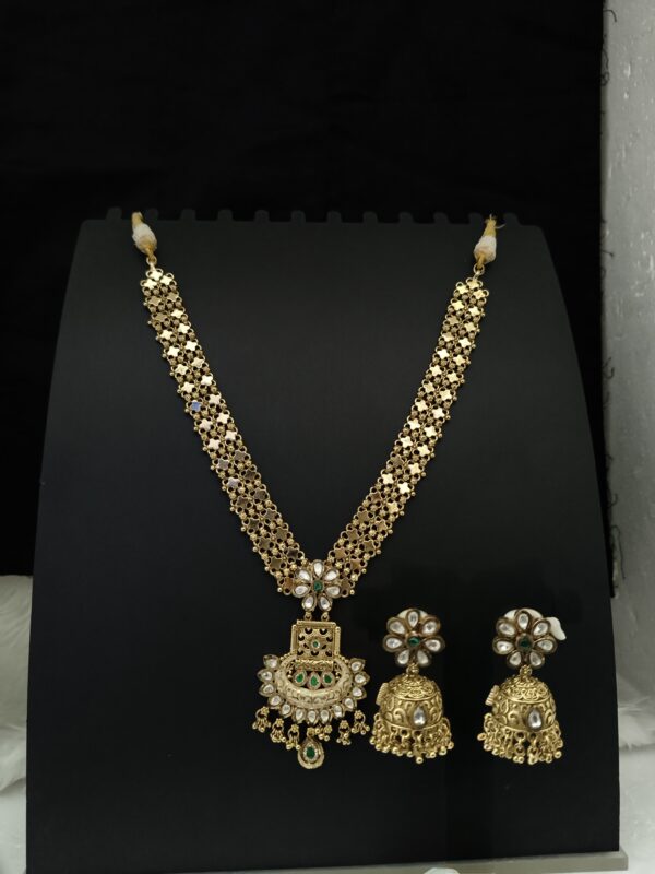 Multi Colour Gold Plated Polki Necklace With Jhumka (SG351230) - Image 3