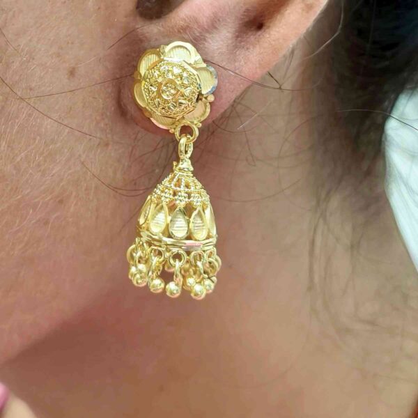 Forming Gold Flower Pattern Lightweight Jhumki For Women And Girls(SG25245) - Image 3
