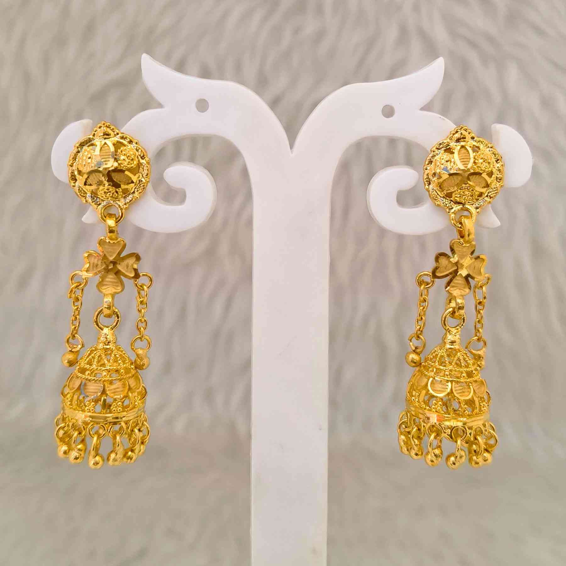 Forming Gold Flower Pattern Lightweight Jhumki For Women And Girls(SG25281) 2 Forming Gold Flower Pattern Lightweight Jhumki For Women And Girls(SG25281) - Image 2