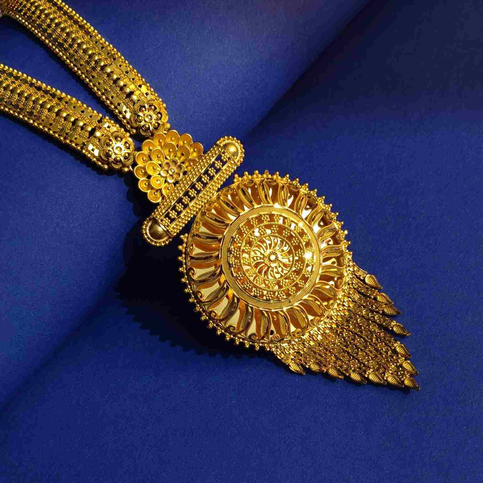 Forming Gold Mirror Large Rani Haar Necklace Set With Matching Earrings (SG251925) 3 Forming Gold Mirror Large Rani Haar Necklace Set With Matching Earrings (SG251925) - Image 3