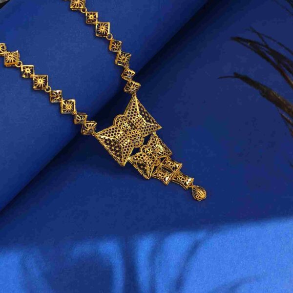 Gold Plated Damru Style Necklace Set With Matching Earrings (SG01675) - Image 2