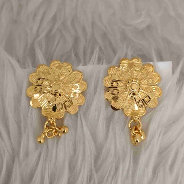 Real Gold Plated Flower Copper Base Lightweight Necklace Set With Matching Earrings (SG25596) - Image 3