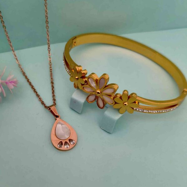 Gold Anti Tarnish Bracelet And Anti Tarnish Chain Combo (SG91549) - Image 2
