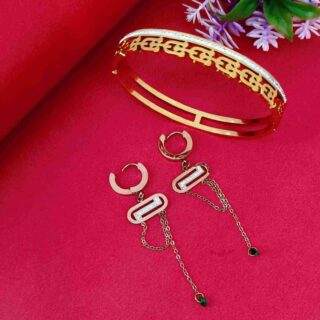 Gold Anti Tarnish Bracelet And Rose Gold Elliptical Anti Tarnish Earrings Combo Set (SG91578)