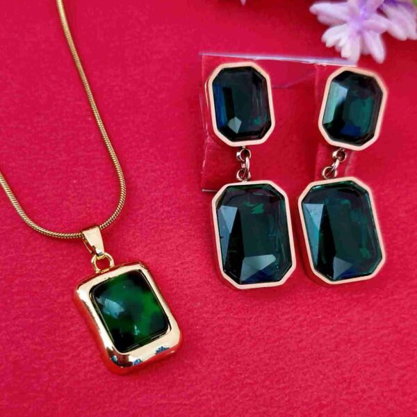 Green Anti Tarnish Earrings And Gold Anti Tarnish Chain Combo Set (SG91465) - Image 2