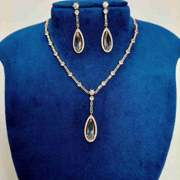 Natural White American Diamond Slick Necklace Set With Matching Earrings (SG40224)