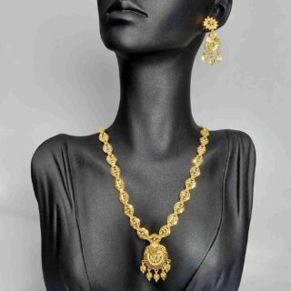 Forming Gold Necklace Set with Matching Earrings (SG25552)