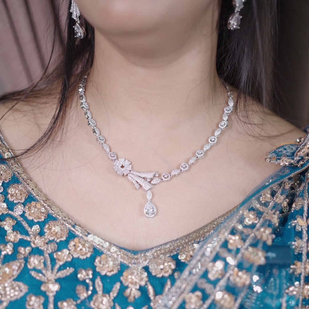 Silver AAA Star-cut American Diamond Neckless Set With Earrings (SG1806) 1 Silver AAA Star-cut American Diamond Neckless Set With Earrings (SG1806)