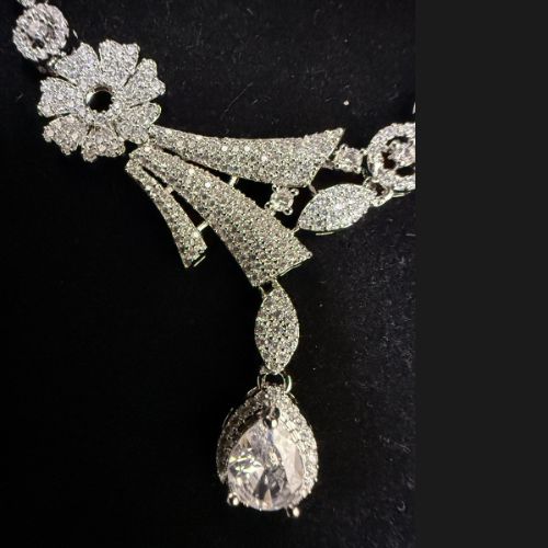 Silver AAA Star-cut American Diamond Neckless Set With Earrings (SG1806) 8 Silver AAA Star-cut American Diamond Neckless Set With Earrings (SG1806) - Image 8